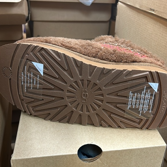 🐐NEW IN TAGS🐐 UGG Tazz Slipper
Heritage Braid Hardwood 6,7,9 - Picture 3 of 7